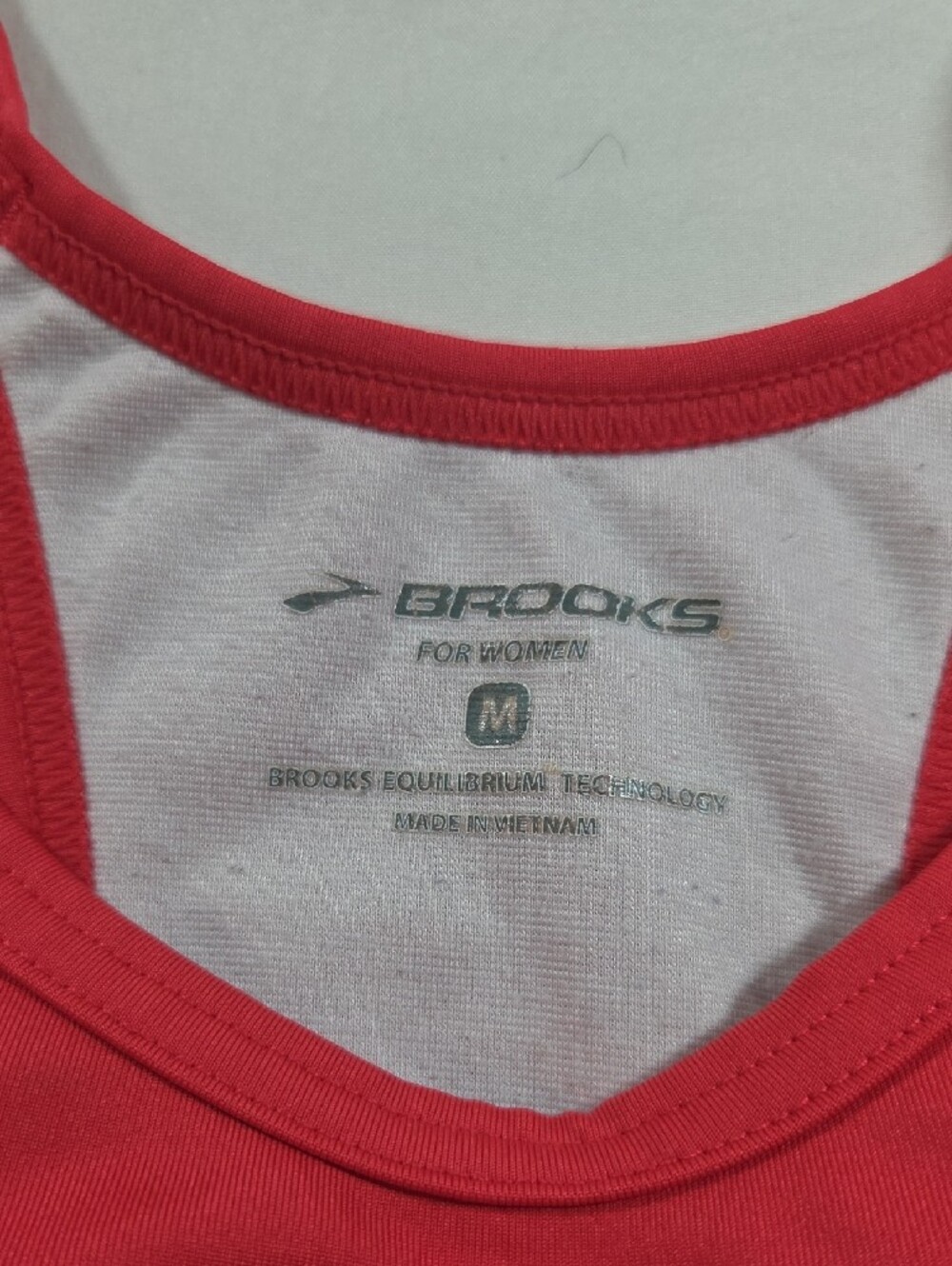 Brooks Hot Pink Performance Tank Top Double Straps Yoga Gym Athletic Womans - Picture 2 of 6